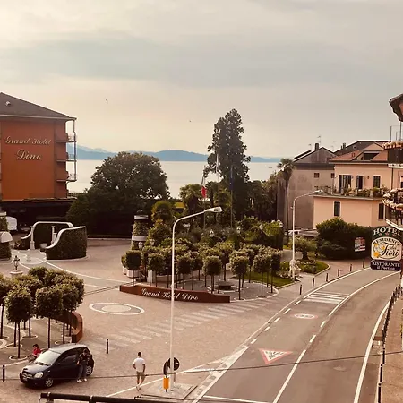 Luxury On The Lake Apartment Baveno